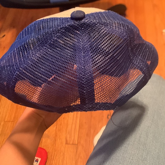 Blue hat - Picture 2 of 3